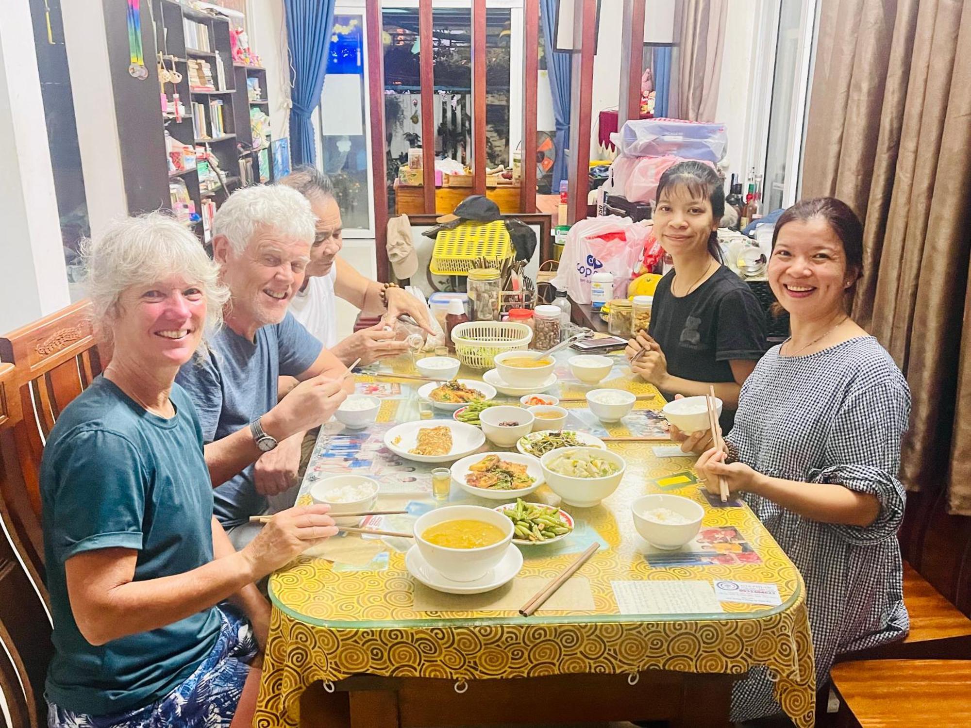 Golden Lantern Tam Thanh Homestay 땀끼 외부 사진